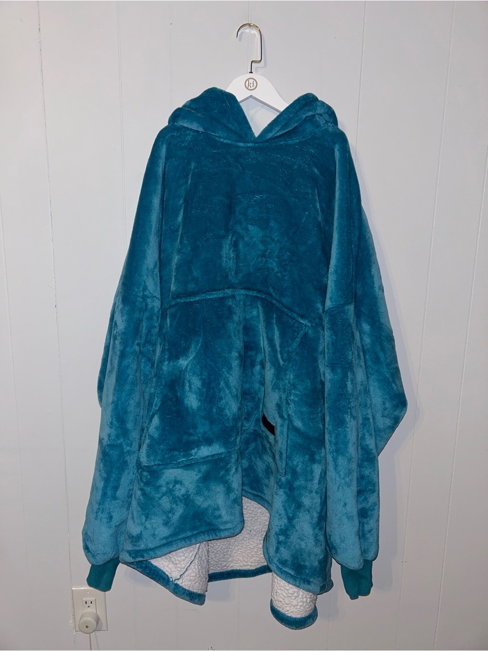 Hoodie blanket